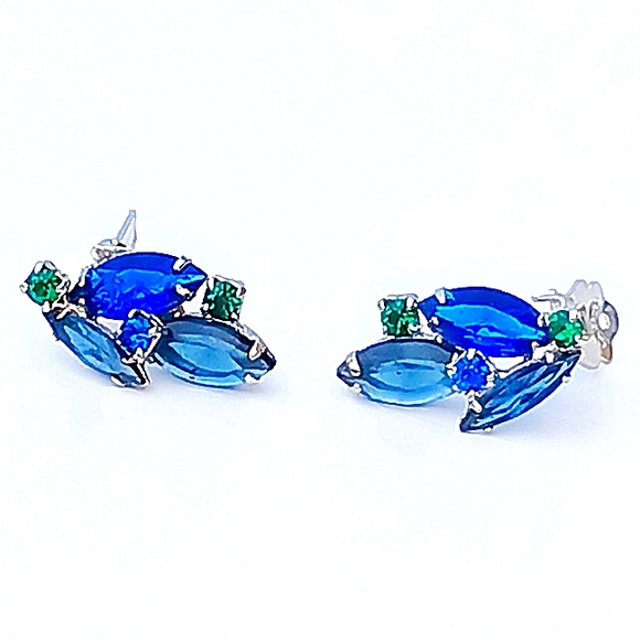 Jewelry - VINTAGE BLUE GREEN SILVERTONE EARRINGS clip on glass MCM